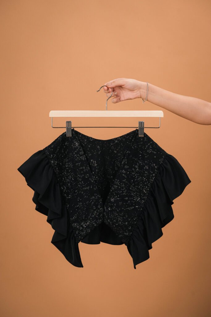 Sparkle Ruffled Collar